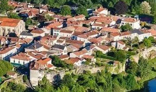 琼海回乡建别墅为什么一定要选专业乡墅公司